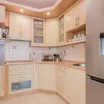 Cosy Pet-friendly Flat W Balcony @ Orczy Garden