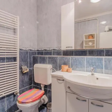 Cosy Pet-friendly Flat W Balcony @ Orczy Garden Budapesta