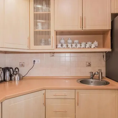 Cosy Pet-friendly Flat W Balcony @ Orczy Garden Apartman