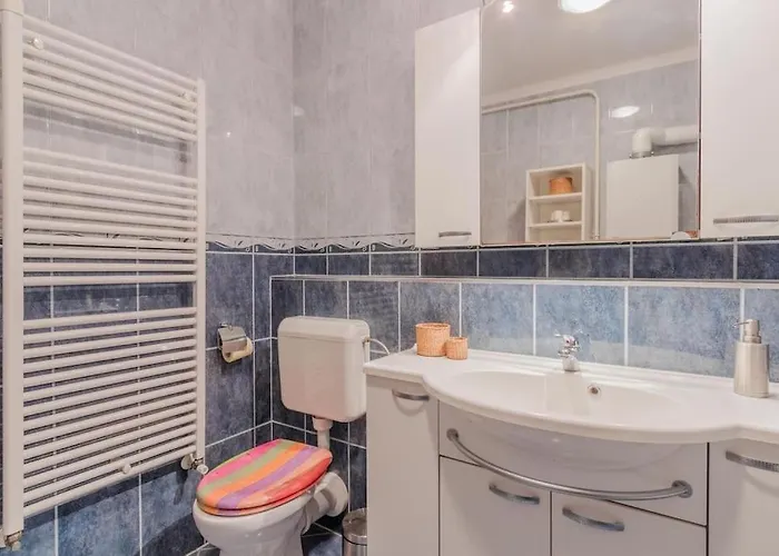 Cosy Pet-friendly Flat W Balcony @ Orczy Garden Budapest