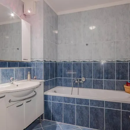 Cosy Pet-friendly Flat W Balcony @ Orczy Garden アパート