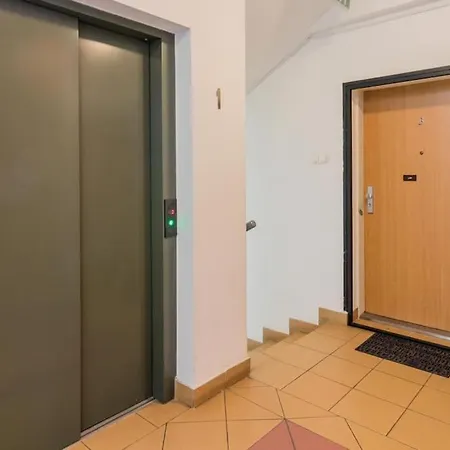Cosy Pet-friendly Flat W Balcony @ Orczy Garden アパート